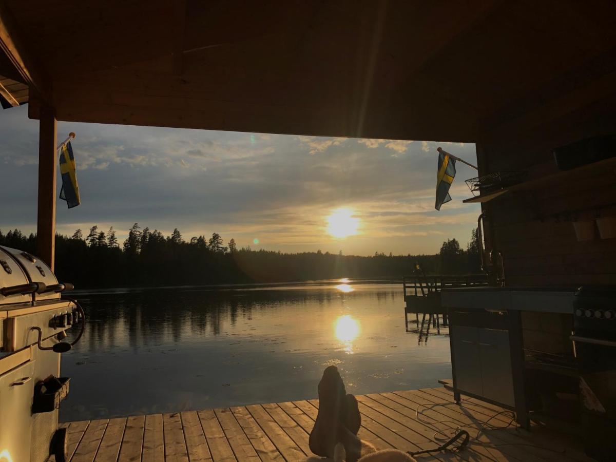 Rustika Strandstugor Utanfoer Rattvik