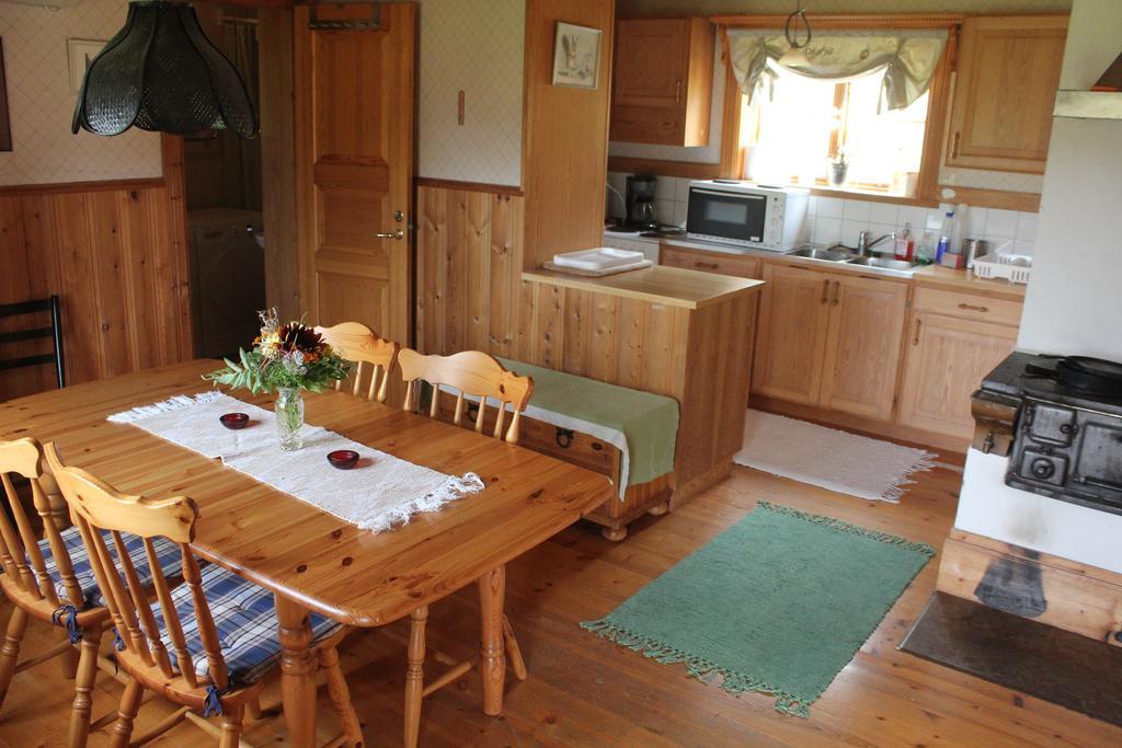 Rustika Strandstugor Utanfoer Country house Rattvik