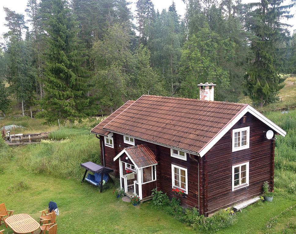Country house Rustika Strandstugor Utanfoer Rattvik