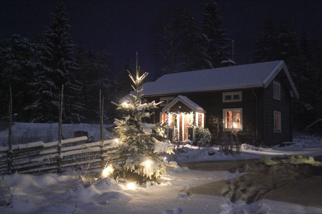 Country house Rustika Strandstugor Utanfoer Rattvik