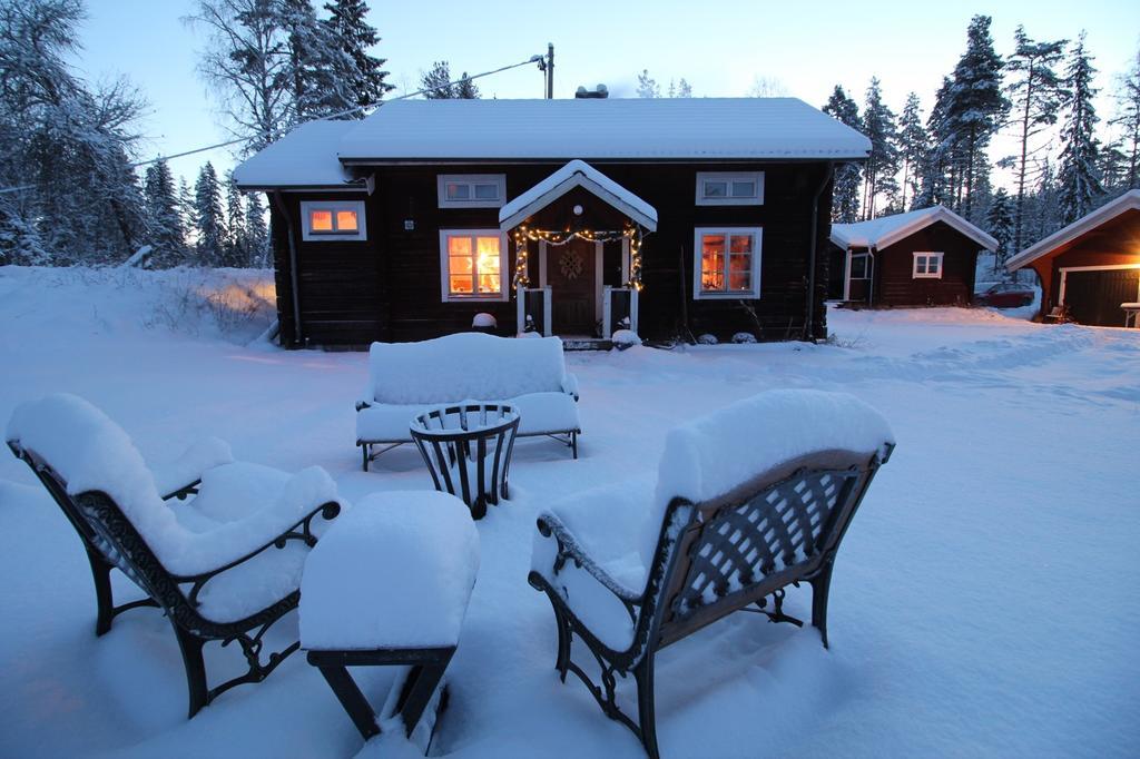 Rustika Strandstugor Utanfoer Country house